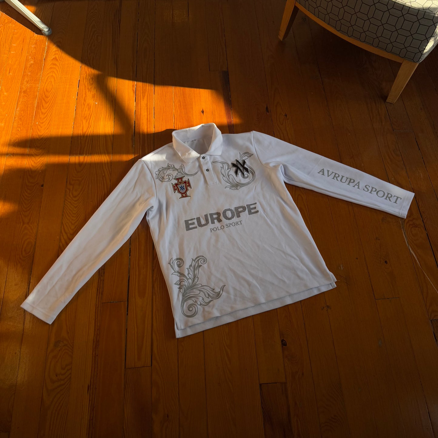 EUROPE LONGSLEEVE WHITE